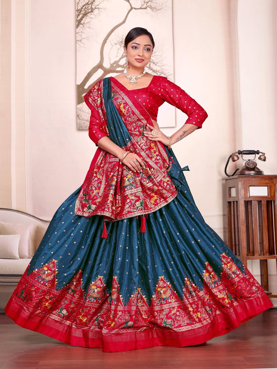Traditional Indian Couple Wear Same Matching Men Kurta Pajama Women Lehenga Choli Dupatta mahezon
