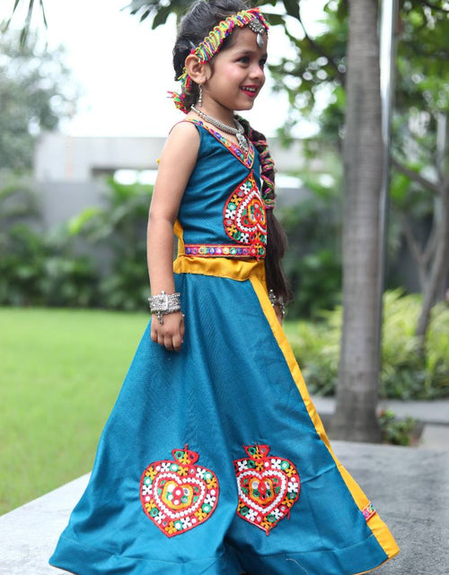 Load image into Gallery viewer, Navratri Garba Kids Girls Lehenga Blouse mahezon
