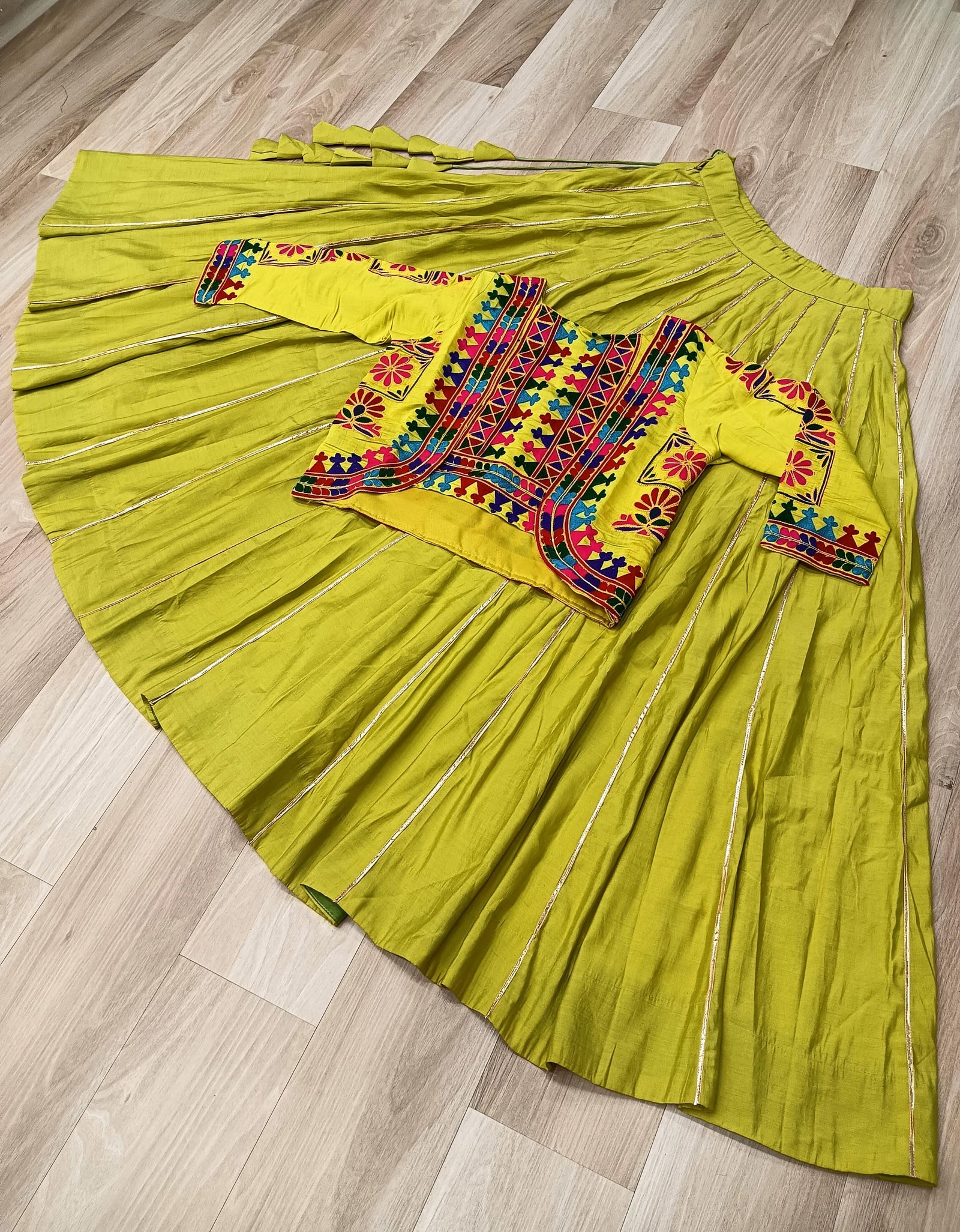 Traditional Navratri Gamthi Embroidery Women Lehenga Choli mahezon