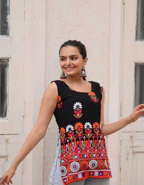 Load image into Gallery viewer, Navratri Garba Embroidery Women Top mahezon
