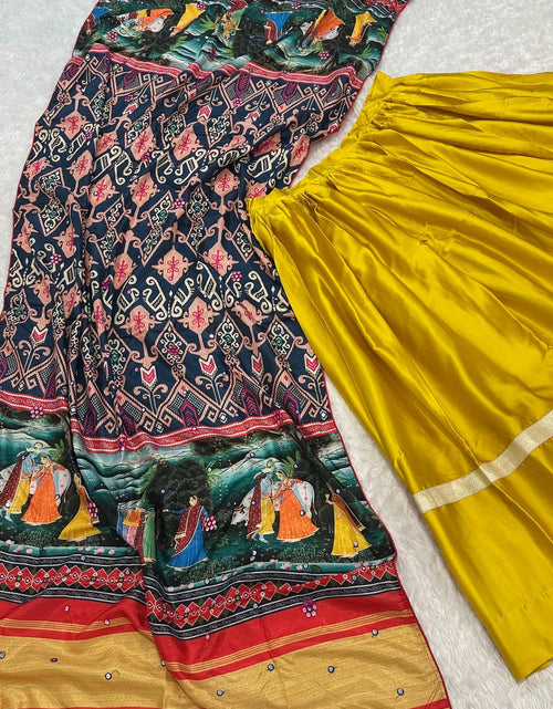 Load image into Gallery viewer, Traditional Navratri Garba Yellow Women Lehenga Choli mahezon
