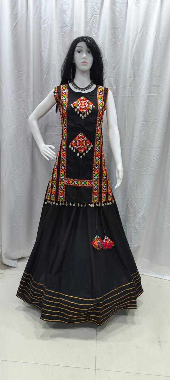 Navratri Garba Embroidery Mirror Work Women Lehenga Choli mahezon