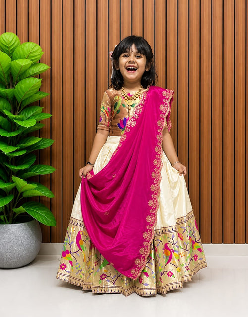 Load image into Gallery viewer, Premium Traditional Mother Daughter Matching Paithani Silk Lehenga Choli Set - Cream &amp; Pink Combo
