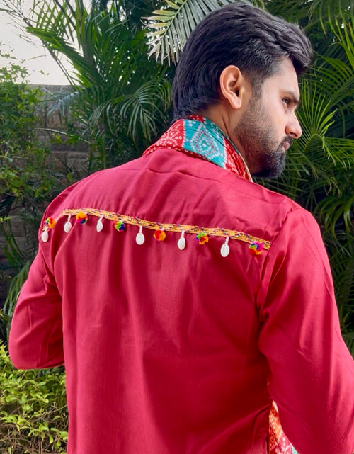 Load image into Gallery viewer, Men's Navratri Embroidered Mirror Work Festive Traditional Kurta Pajama Set mahezon
