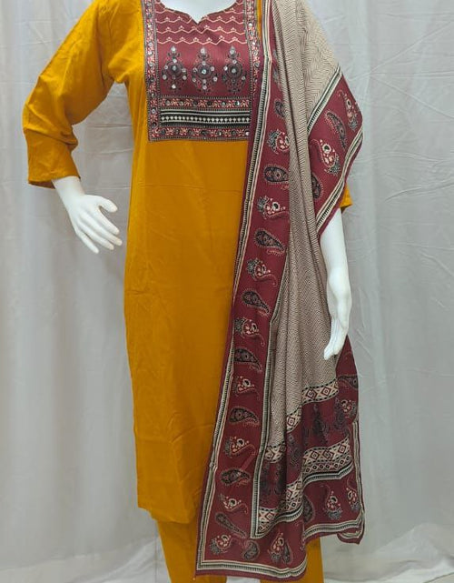 Load image into Gallery viewer, Festive Mother Daughter Twinning Kurta Pant mahezon
