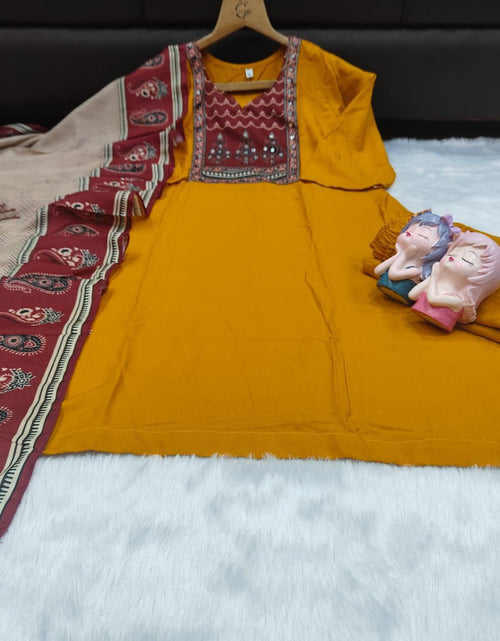 Load image into Gallery viewer, Festive Mother Daughter Twinning Kurta Pant mahezon
