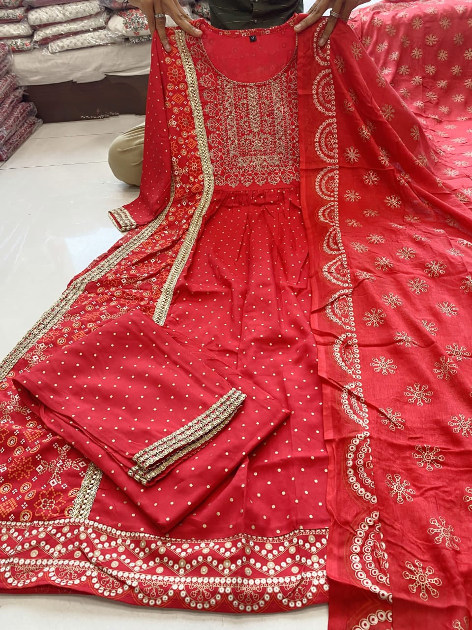 Beautiful Women Red Naira cut Kurta Pant with Dupatta Dress.  mahezon