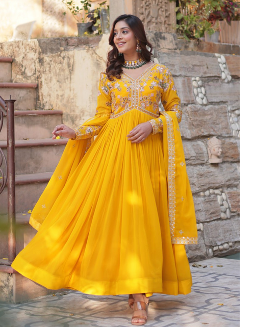 Load image into Gallery viewer, Embroidery Ethnic Traditional Wedding Women&#39;s Gown Dupatta
