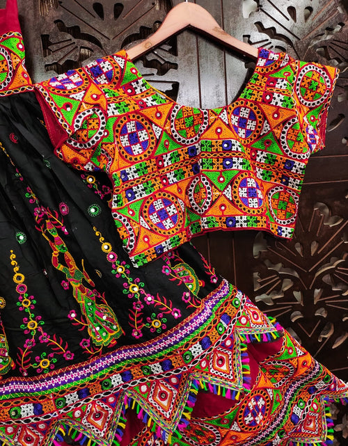 Load image into Gallery viewer, Traditional Navratri Embroidery Women Lehenga Choli mahezon
