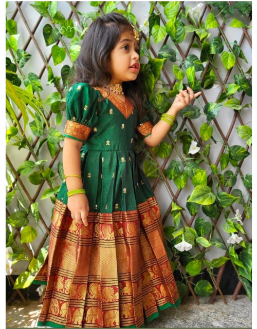 Load image into Gallery viewer, Kids Cotton Designer Gown mahezon
