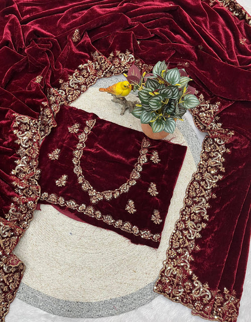 Load image into Gallery viewer, Winter Designer Velvet Women Saree mahezon
