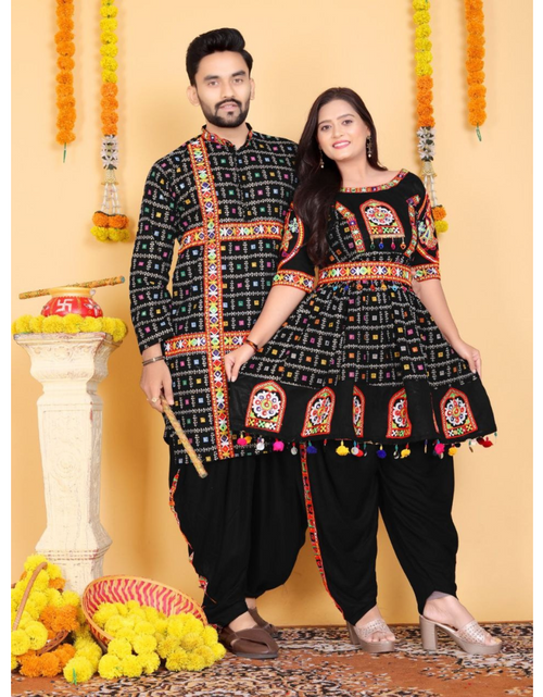 Load image into Gallery viewer, Navratri Traditional Indian Black Couple Wear Same Matching Outfits Set Dress mahezon
