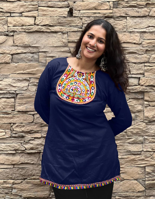 Load image into Gallery viewer, Navratri Festive Garba Women’s Short Top mahezon
