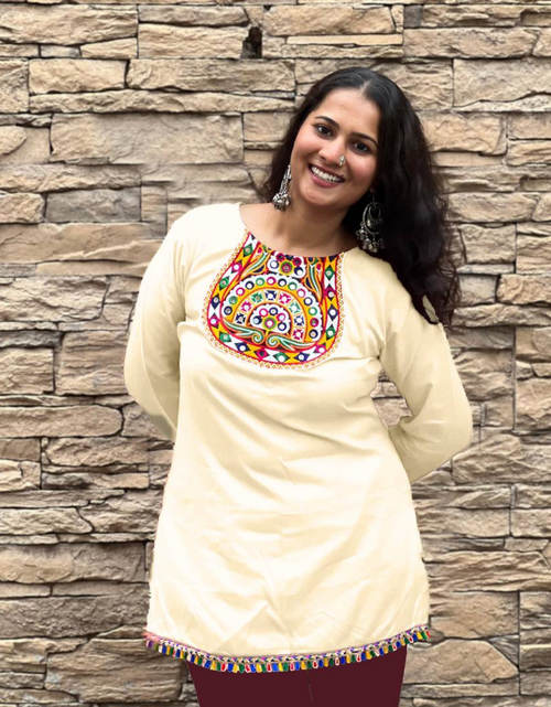 Load image into Gallery viewer, Navratri Festive Garba Women’s Short Top mahezon
