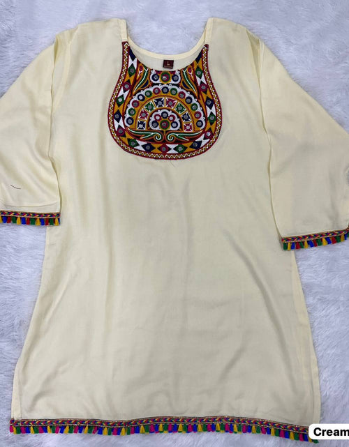 Load image into Gallery viewer, Navratri Festive Garba Women’s Short Top mahezon
