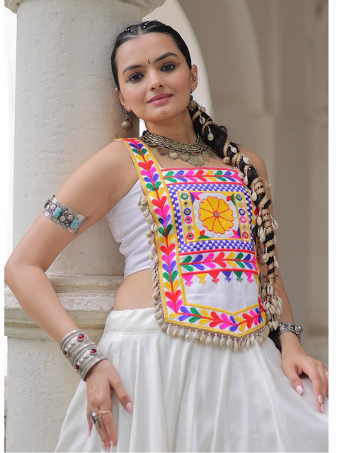 Load image into Gallery viewer, Navratri Garba Embroidery Ladies Blouse mahezon

