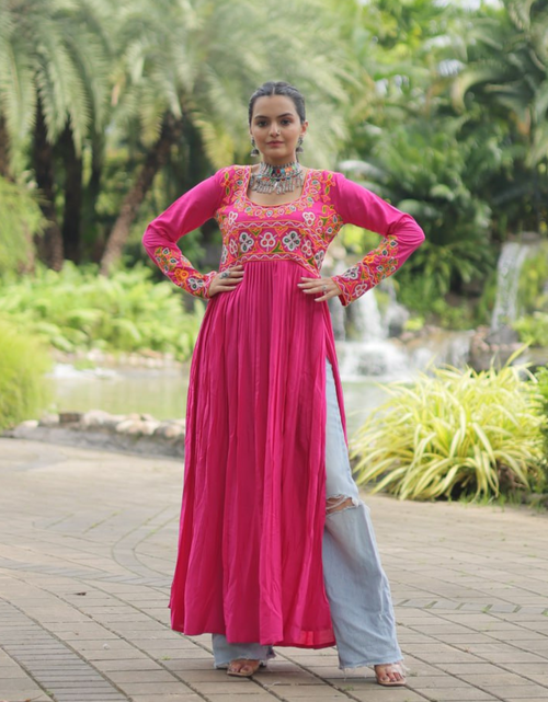 Load image into Gallery viewer, Navratri Garba Stylish Women Girls Kurti mahezon
