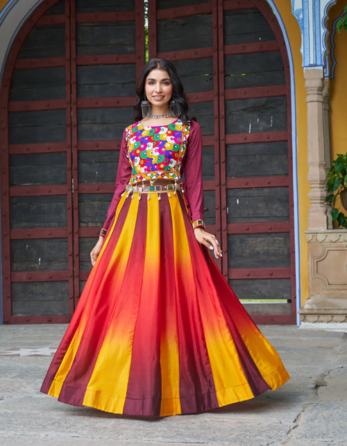 Load image into Gallery viewer, Navratri Garba Stylish Lehenga Choli mahezon
