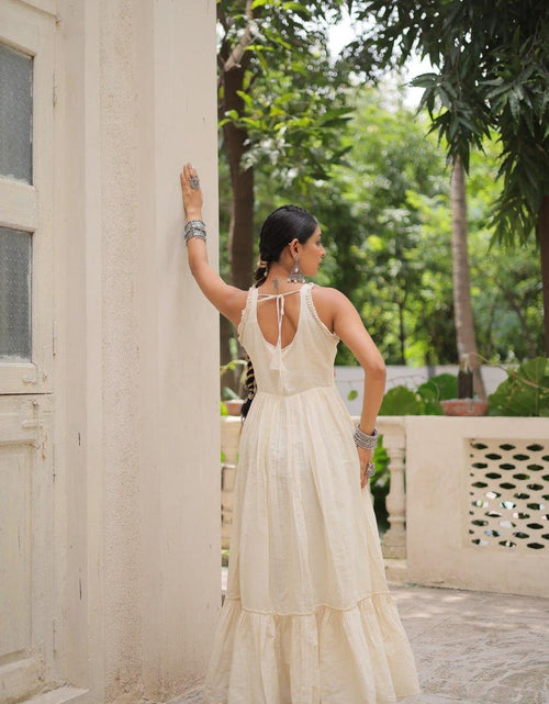 Load image into Gallery viewer, Navratri Garba Traditional Embroidery White Women Gown mahezon
