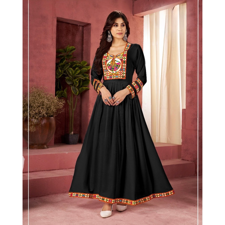 Navratri Garba Traditional Embroidery Indian Women Gown mahezon