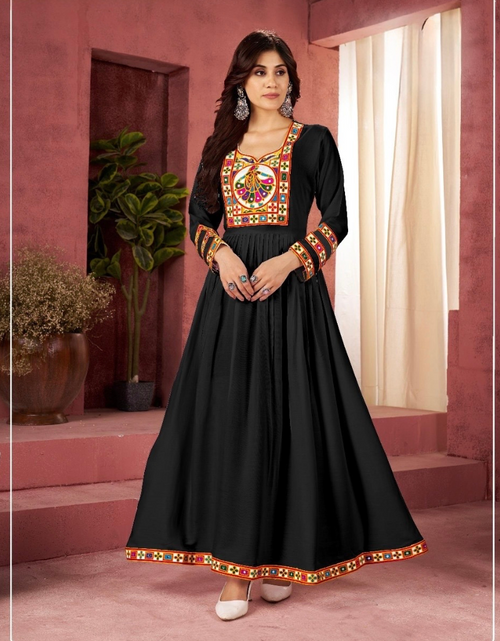 Load image into Gallery viewer, Navratri Garba Traditional Embroidery Indian Women Gown mahezon
