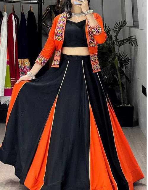 Load image into Gallery viewer, Navratri Special Embroidery Black Women Lehenga Choli Koti mahezon
