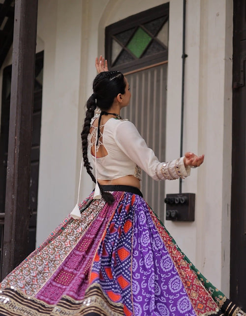 Load image into Gallery viewer, Navratri Designer Lehenga Choli mahezon
