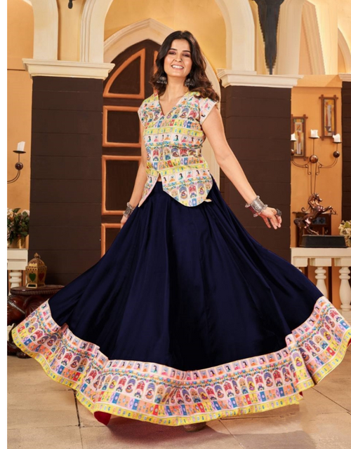 Load image into Gallery viewer, Navratri Traditional Indian Women Lehenga Blouse mahezon
