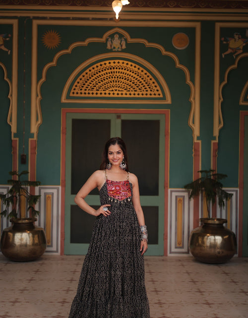 Load image into Gallery viewer, Navratri Traditional Indian Women Gown Dress mahezon
