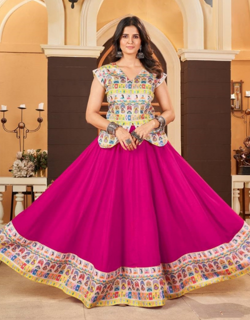 Load image into Gallery viewer, Navratri Traditional Indian Women Lehenga Blouse mahezon
