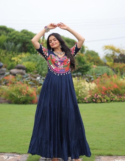 Load image into Gallery viewer, Navratri Traditional Indian Women Gown mahezon
