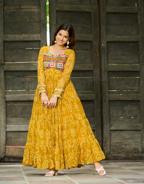 Load image into Gallery viewer, Navratri Traditional Women Bandhani Print Gown mahezon
