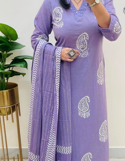 Load image into Gallery viewer, Diwali Purple Women&#39;s  Kurta Pant Dupatta Suit Set mahezon
