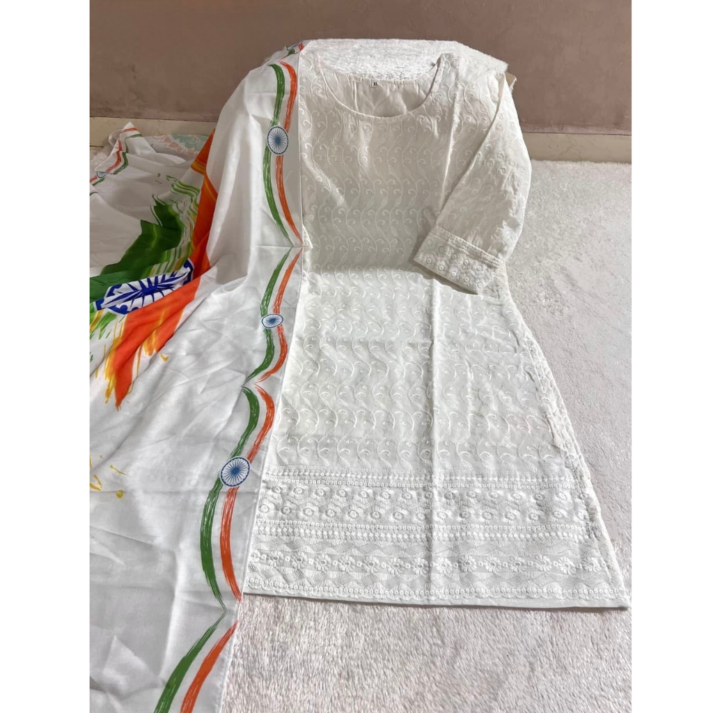 Republic Day Indian Women White Kurta with Tiranga Dupatta