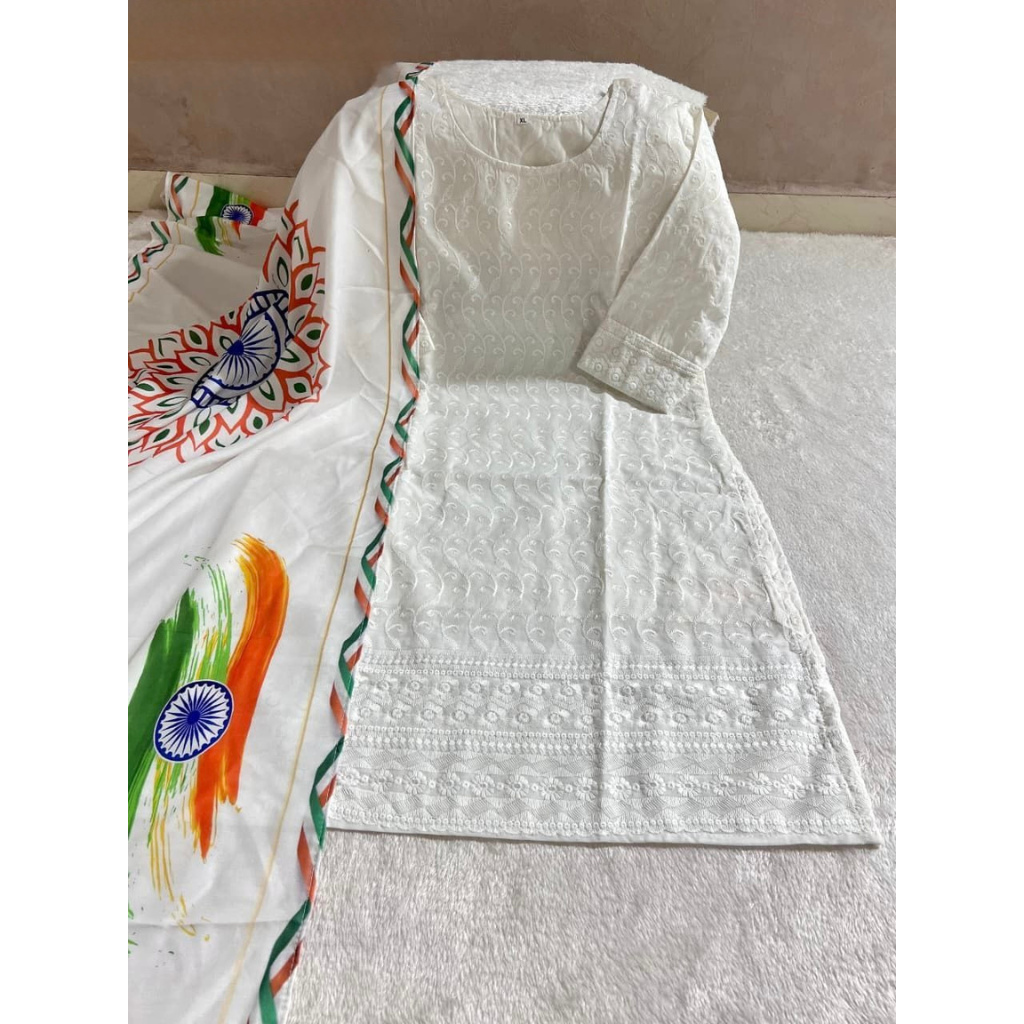 Republic Day Indian Women White Kurta with Tiranga Dupatta