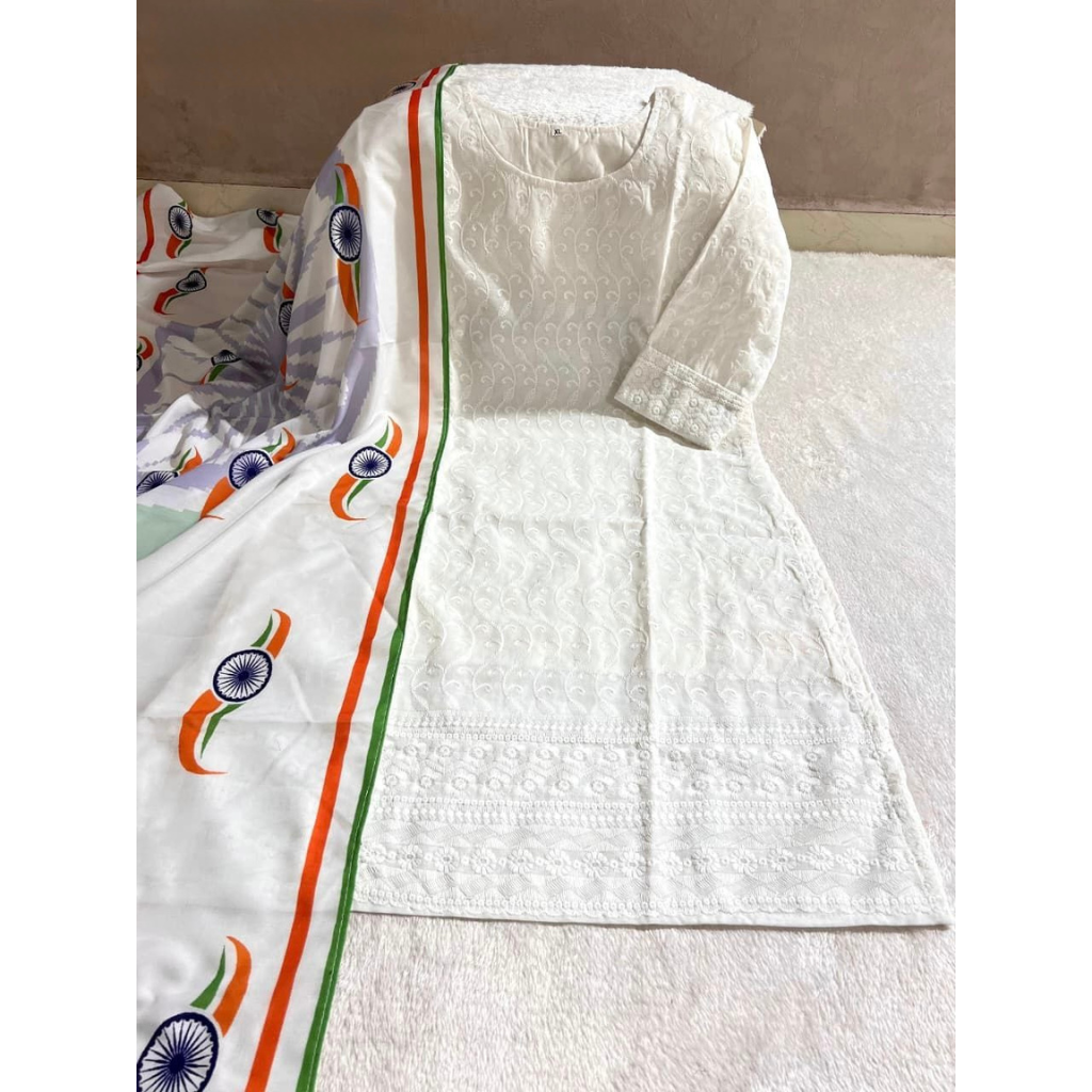 Republic Day Indian Women White Kurta with Tiranga Dupatta