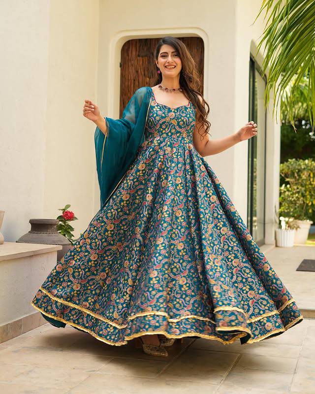 Stylish Designer Party wear Womens Gown Dupatta mahezon