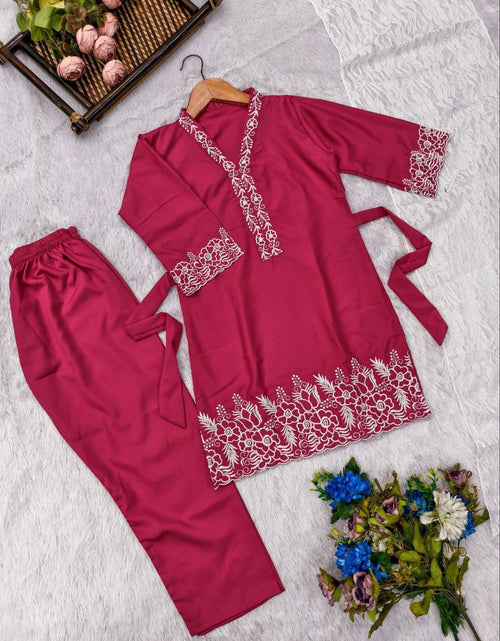 Load image into Gallery viewer, Designer Kids Girls Kurta Pant Dupatta Set mahezon
