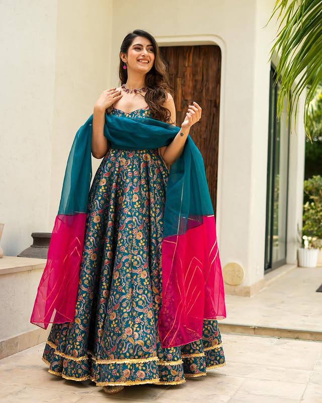 Stylish Designer Party wear Womens Gown Dupatta mahezon