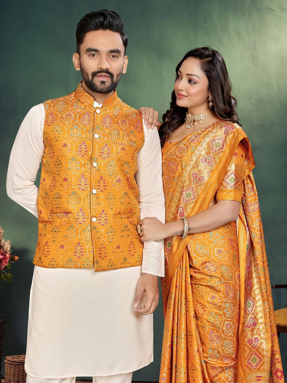 Couple wear Same Matching Outfits Men Kurta Pajama Koti and Women's Saree