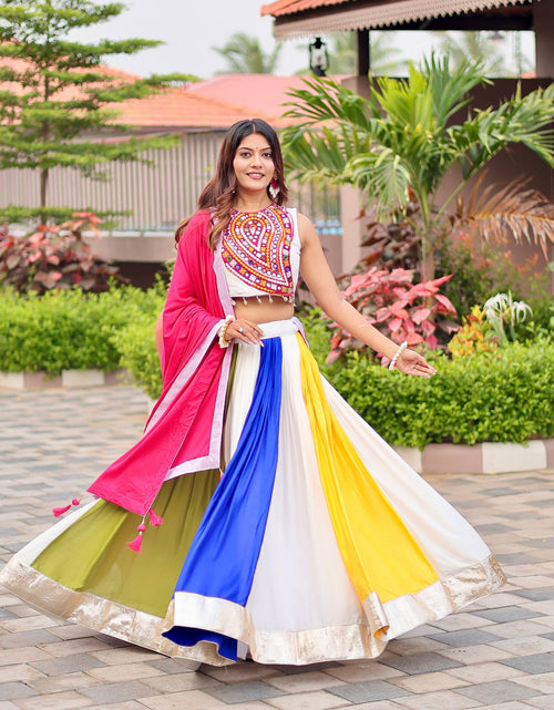 Load image into Gallery viewer, Traditional Navratri Embroidery Women Lehenga Choli Dupatta mahezon
