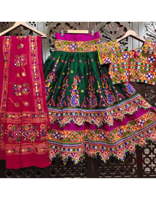 Load image into Gallery viewer, Traditional Navratri Embroidery Women Lehenga Choli mahezon
