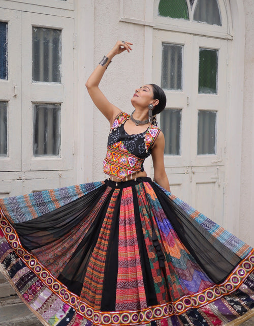 Load image into Gallery viewer, Traditional Navratri Garba Embroidery Women Lehenga Choli mahezon

