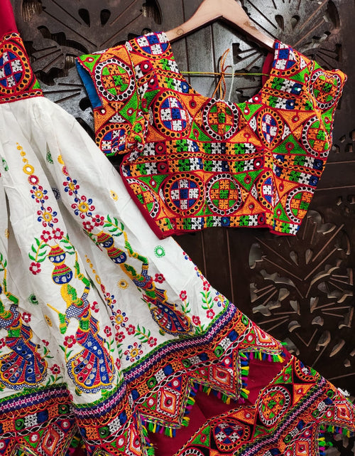 Load image into Gallery viewer, Traditional Navratri Embroidery Women Lehenga Choli mahezon
