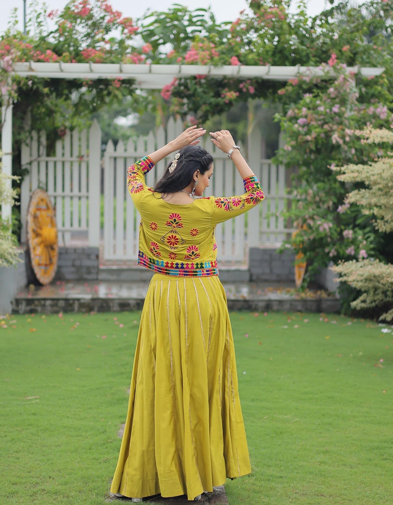 Traditional Navratri Gamthi Embroidery Women Lehenga Choli mahezon