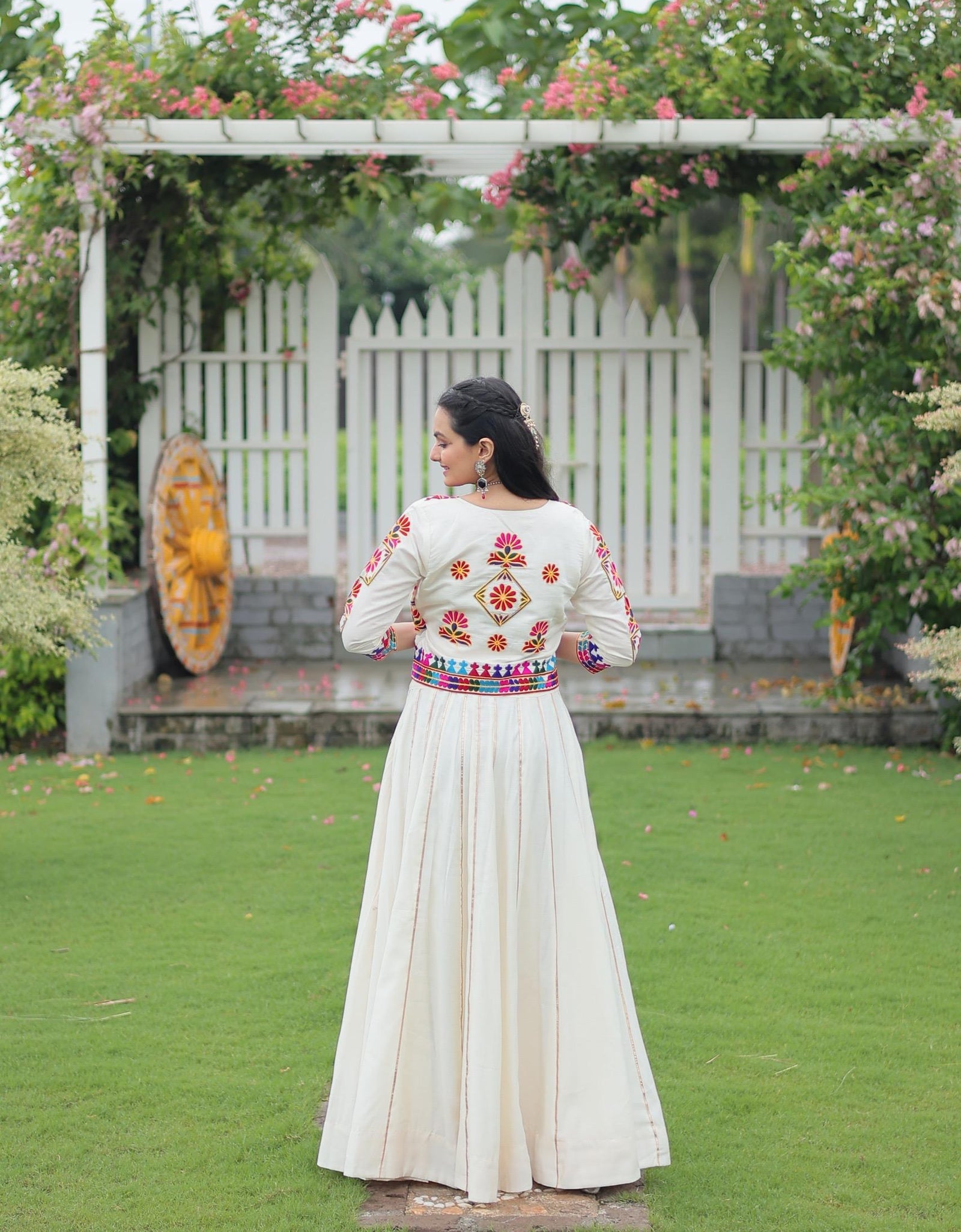 Traditional Navratri Gamthi Embroidery Women Lehenga Choli mahezon
