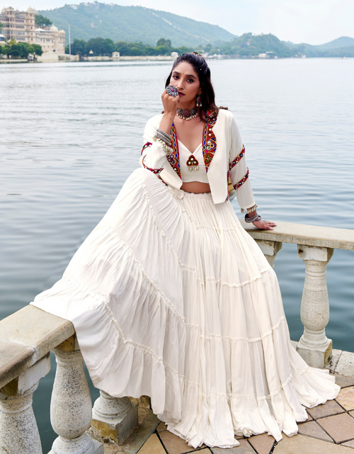 Load image into Gallery viewer, Traditional Navratri Garba Women Lehenga Blouse Koti mahezon
