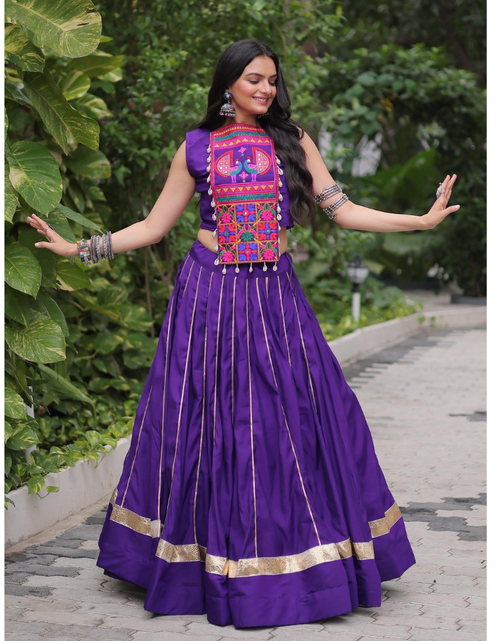 Load image into Gallery viewer, Traditional Navratri Special Garba Embroidery Women Lehenga Choli mahezon
