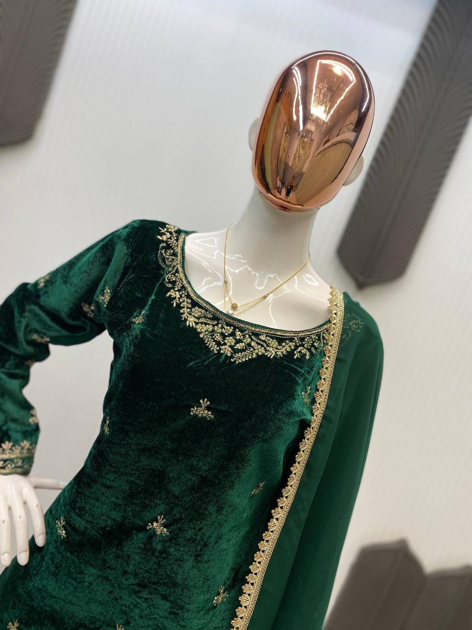 Wedding Wear Green Velvet Women Top Pant Dupatta Suit Royal Export