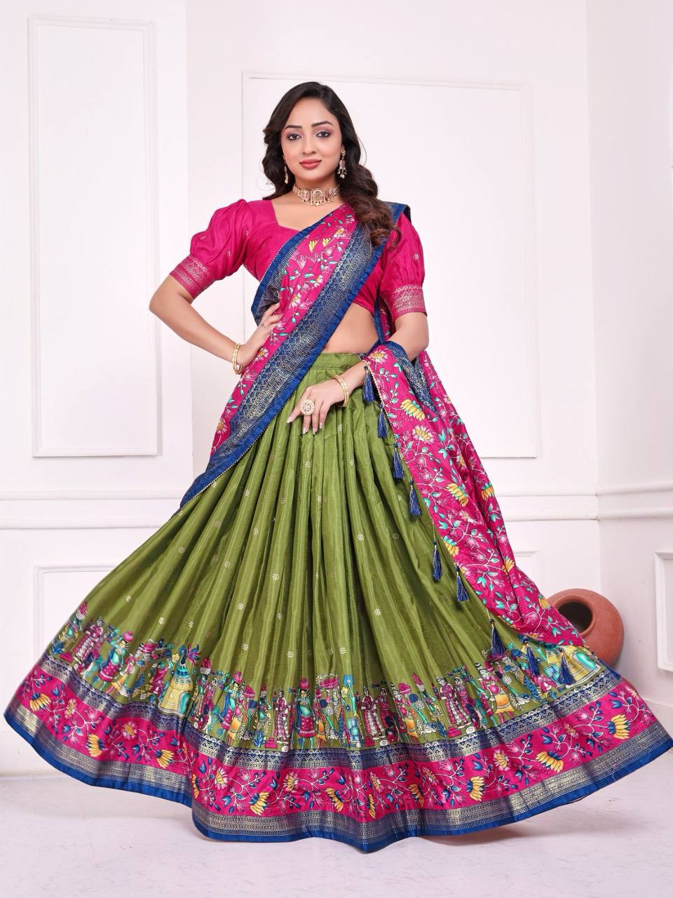 Couple Wear Same Matching Men Kurta Pajama Women Lehenga Choli Dupatta mahezon
